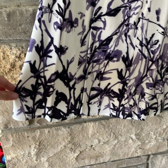 Coldwater Creek White A-line Skirt with Purple Floral Print Size Small (6-8) - Picture 4 of 14